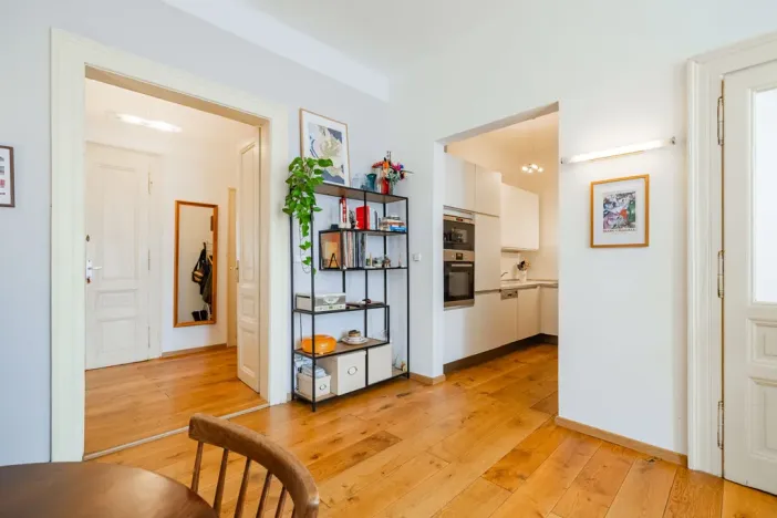 Pronájem bytu 2+kk, Praha - Vršovice, Kodaňská, 55 m2