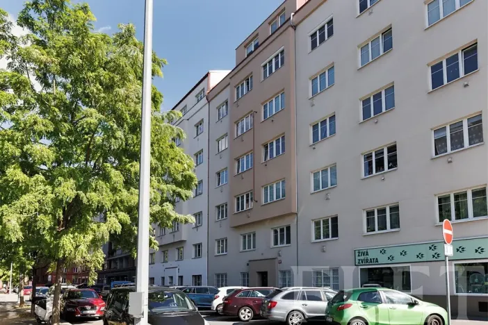 Prodej bytu 2+kk, Praha - Holešovice, U garáží, 44 m2