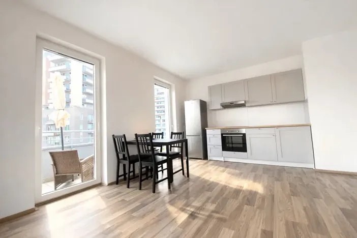 Pronájem bytu 2+kk, Praha - Letňany, Hlučkova, 58 m2