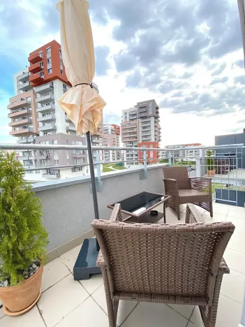 Pronájem bytu 2+kk, Praha - Letňany, Hlučkova, 58 m2