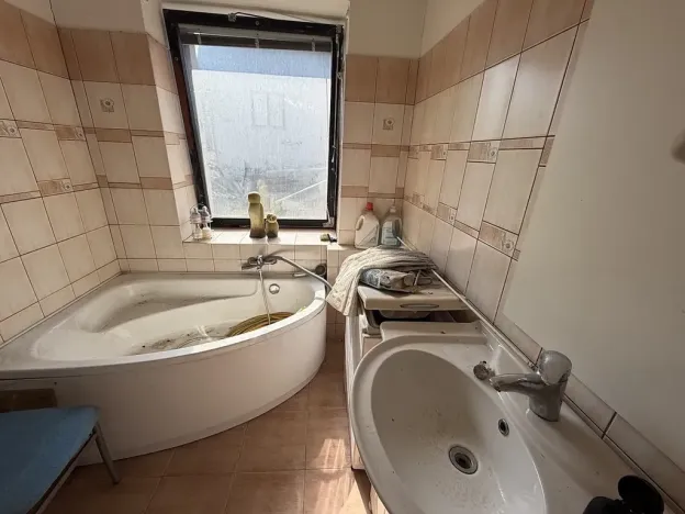 Prodej chalupy, Častrov, 180 m2