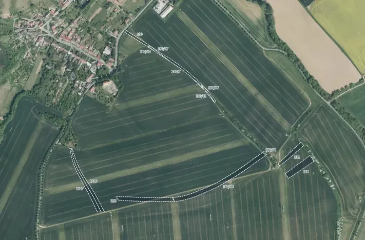 Prodej pole, Kroměříž, 16411 m2