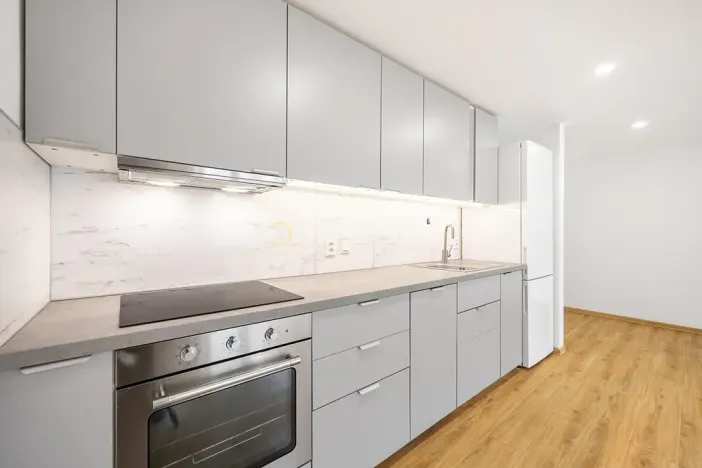 Prodej bytu 2+kk, Praha - Lhotka, K Novému dvoru, 64 m2