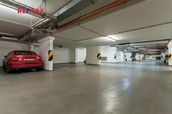 Pronájem bytu 2+kk, Praha - Strašnice, Názovská, 52 m2