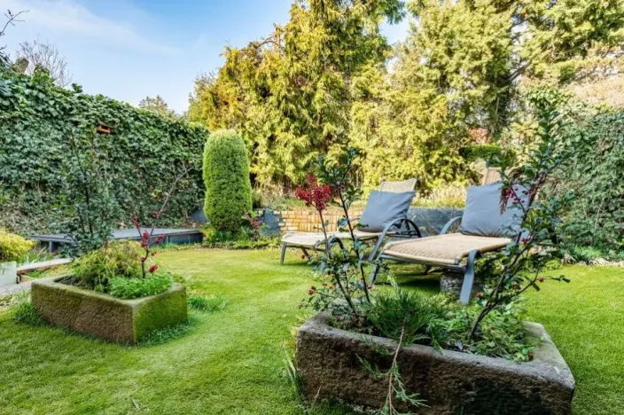 Pronájem rodinného domu, Praha - Kobylisy, Sedlecká, 200 m2