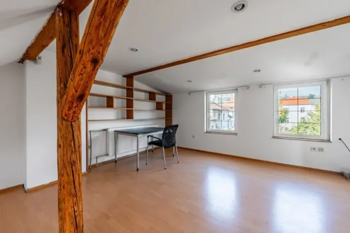 Pronájem rodinného domu, Praha - Kobylisy, Sedlecká, 200 m2