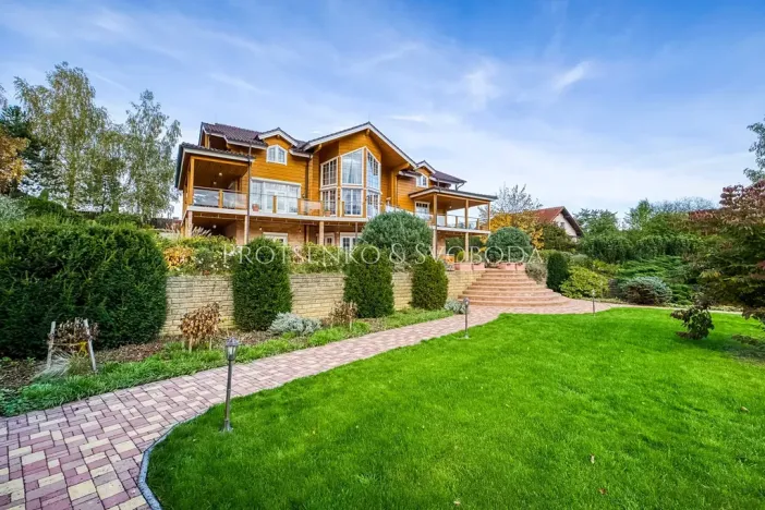 Prodej rodinného domu, Dublovice, 750 m2