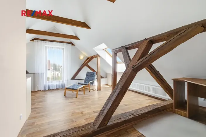 Prodej rodinného domu, Břasy, 298 m2