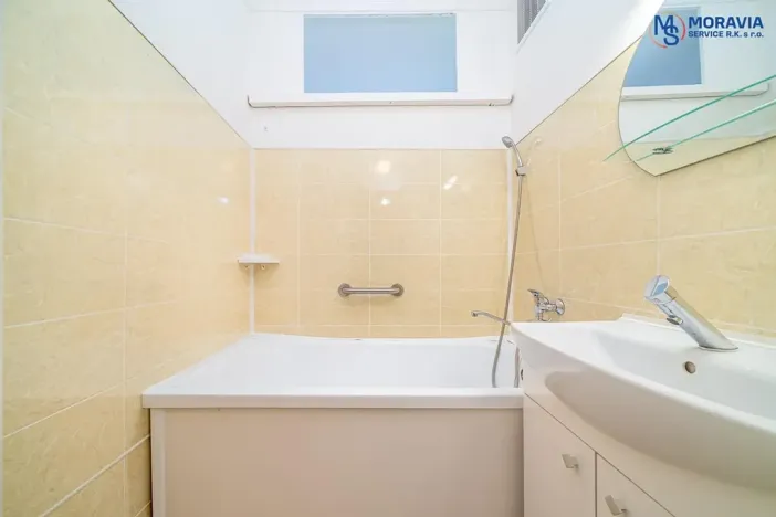 Pronájem bytu 2+1, Bruntál, Jesenická, 53 m2