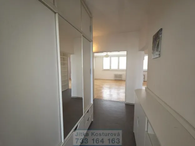 Prodej bytu 3+1, Opava - Kateřinky, Holasická, 76 m2