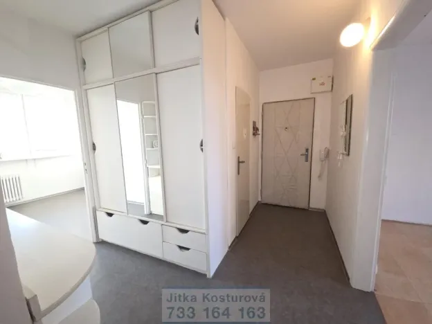 Prodej bytu 3+1, Opava - Kateřinky, Holasická, 76 m2