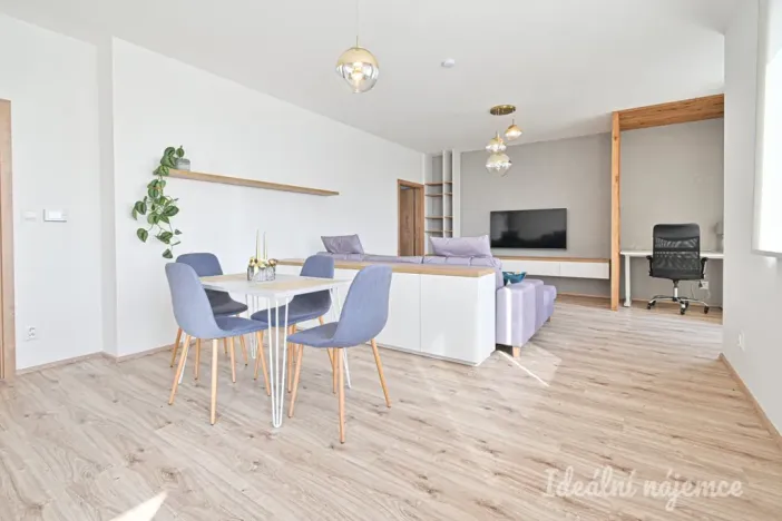 Pronájem bytu 2+kk, Slavkov u Brna, Slovanská, 67 m2