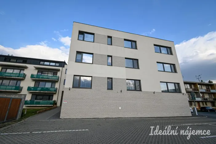 Pronájem bytu 2+kk, Slavkov u Brna, Slovanská, 67 m2