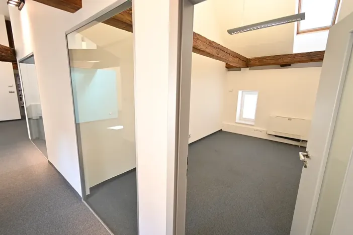 Pronájem kanceláře, Praha - Nové Město, Na příkopě, 215 m2