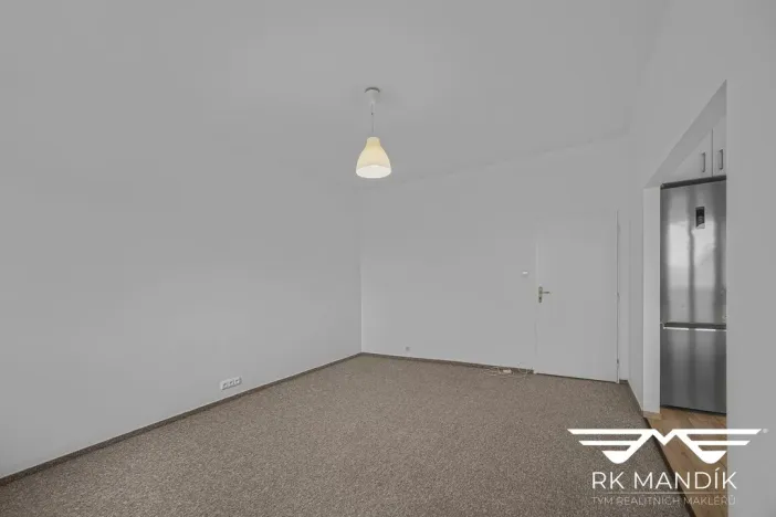 Pronájem bytu 2+kk, Praha - Kobylisy, Kobyliské náměstí, 56 m2