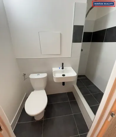 Prodej bytu 1+kk, Praha - Kobylisy, Kyselova, 26 m2