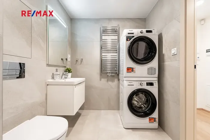 Pronájem bytu 1+kk, Praha - Žižkov, Malešická, 36 m2