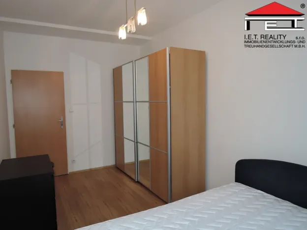 Pronájem bytu 2+kk, Praha - Vysočany, Poděbradská, 49 m2