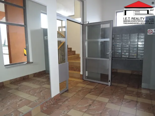 Pronájem bytu 2+kk, Praha - Vysočany, Poděbradská, 49 m2