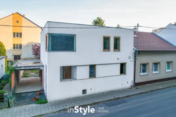 Prodej rodinného domu, Uherské Hradiště, U Stadionu, 272 m2