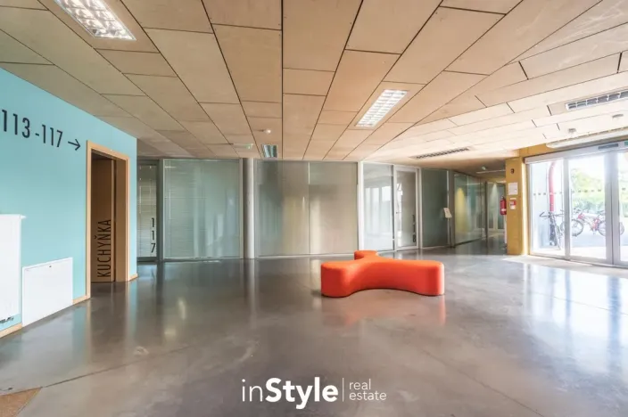 Pronájem kanceláře, Staré Město, Zerzavice, 51 m2