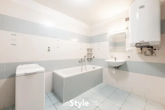 Pronájem bytu 2+kk, Bzenec, náměstí Svobody, 50 m2