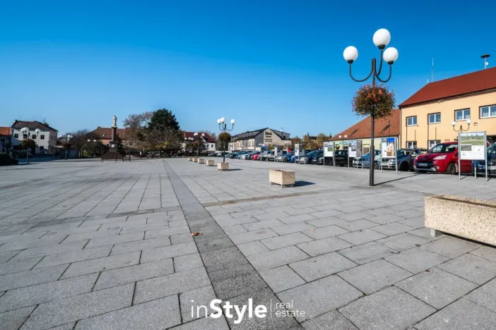 Pronájem bytu 2+kk, Bzenec, náměstí Svobody, 50 m2