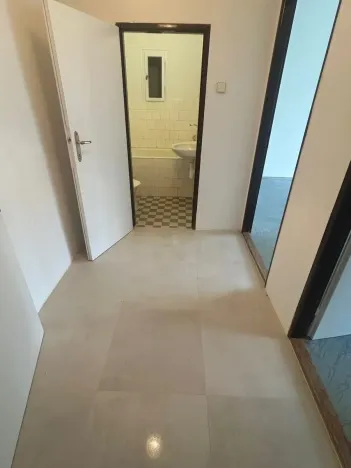 Pronájem bytu 1+1, Praha - Záběhlice, Púchovská, 38 m2