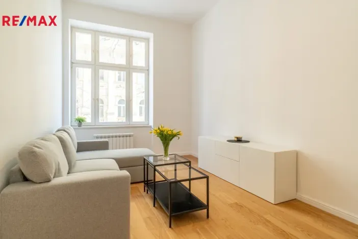 Pronájem bytu 2+kk, Praha - Vinohrady, Korunní, 55 m2