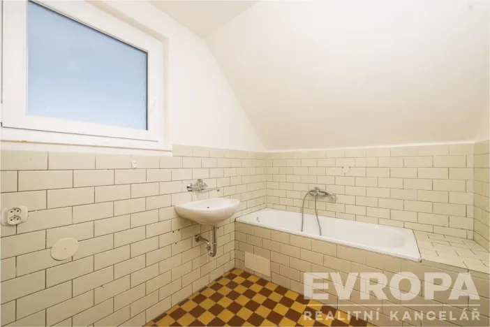 Prodej rodinného domu, Loket - Němčice, 263 m2