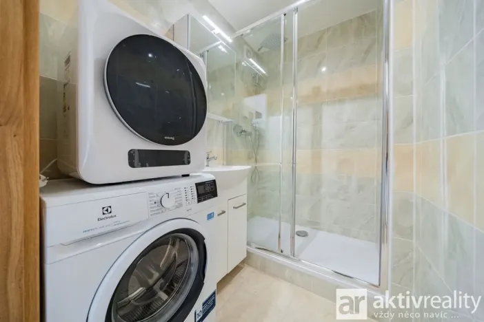 Prodej bytu 2+kk, Praha - Bohnice, Poznaňská, 45 m2