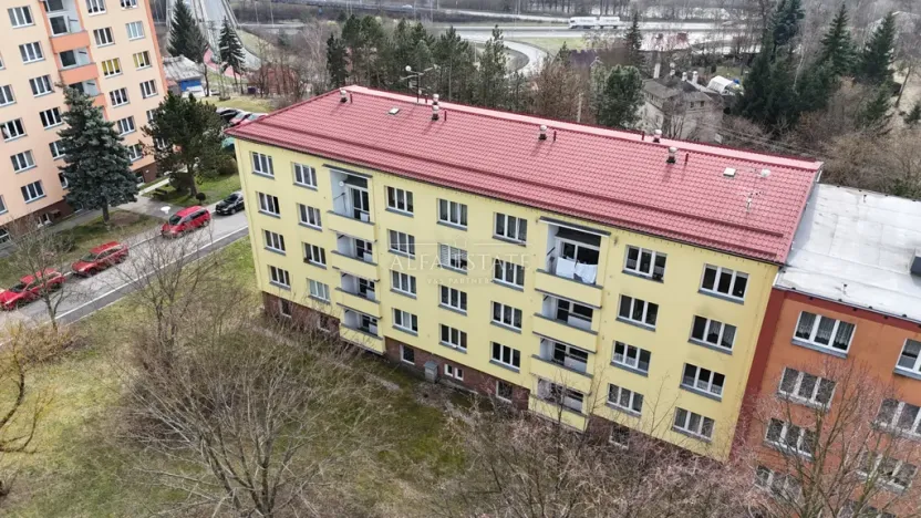 Prodej bytu 3+kk, Karlovy Vary - Bohatice, Lomená, 61 m2