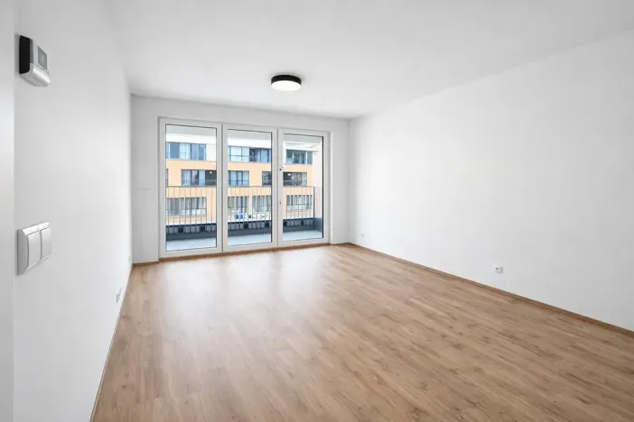 Pronájem bytu 2+kk, Praha - Hloubětín, Poděbradská, 67 m2