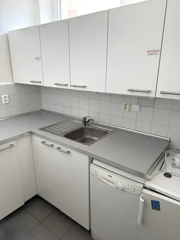 Pronájem kanceláře, Praha - Žižkov, U zásobní zahrady, 476 m2