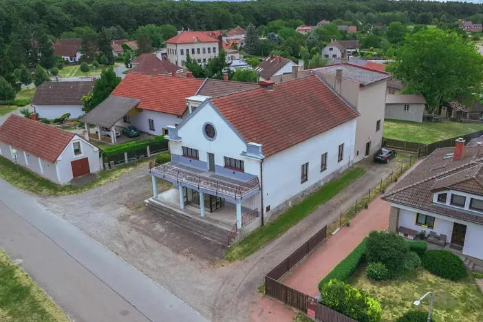 Prodej rodinného domu, Klamoš, 865 m2