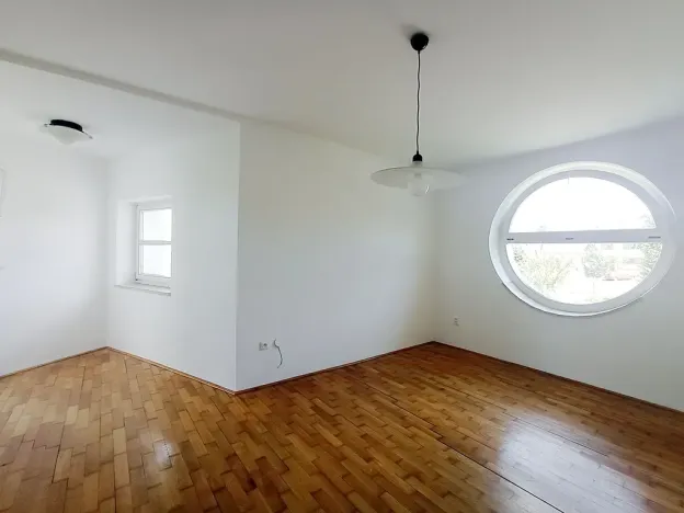 Prodej vily, Křižanov, Benešovo náměstí, 530 m2