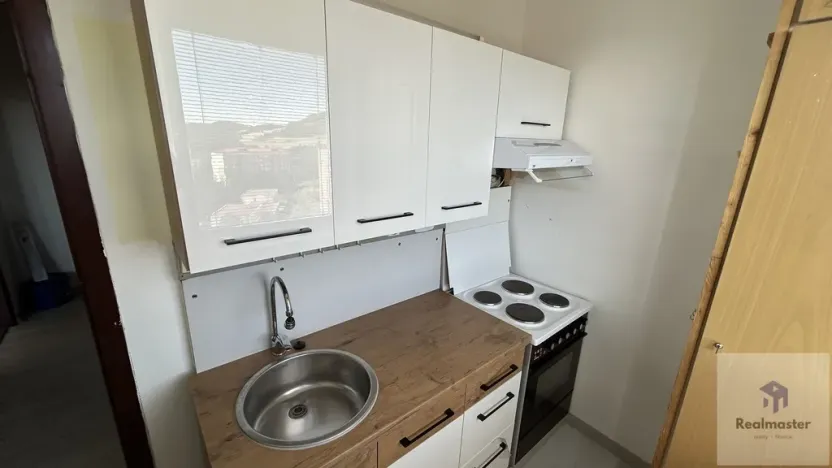 Pronájem bytu 1+1, Ústí nad Labem - Severní Terasa, Šrámkova, 33 m2