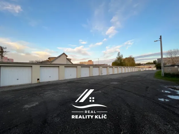 Pronájem garáže, Ostrava, Baarova, 24 m2