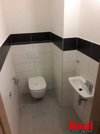 Pronájem bytu 2+kk, Rajhradice, Opatovická, 76 m2