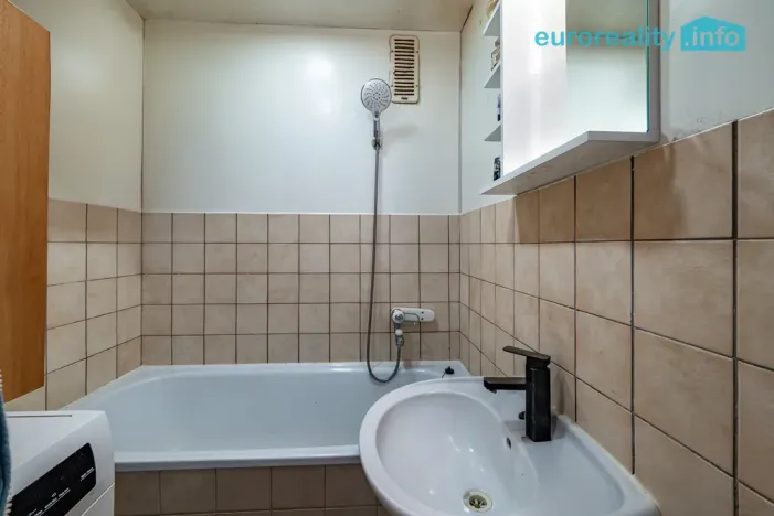 Pronájem bytu 3+1, Mariánské Lázně - Úšovice, Hroznatova, 64 m2