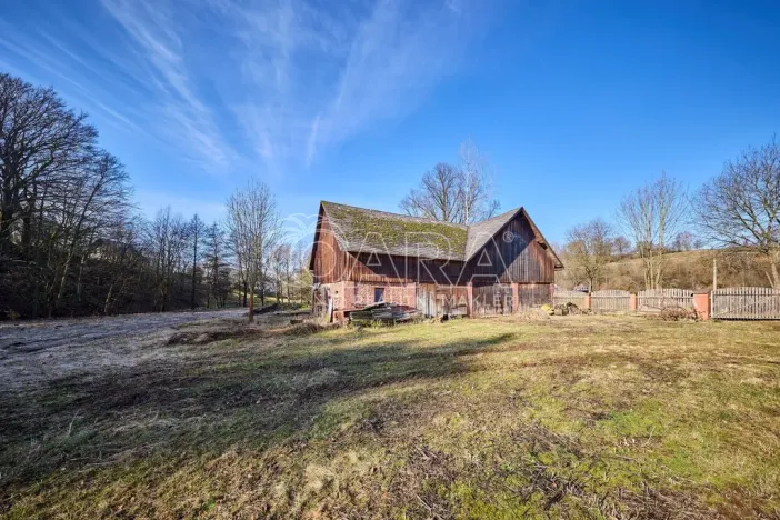 Prodej garáže, Pilníkov, Pražská, 182 m2