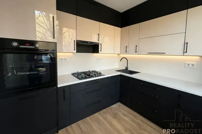 Prodej bytu 4+1, Třinec, Sosnová, 80 m2