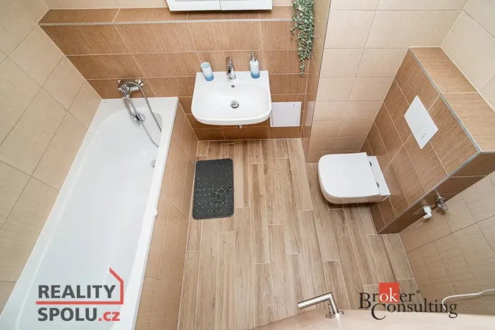 Pronájem bytu 1+kk, Slaný, Lázeňská, 35 m2