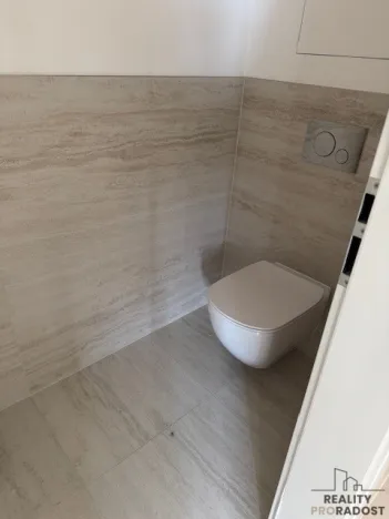 Prodej obchodního prostoru, Praha, Waltariho, 72 m2