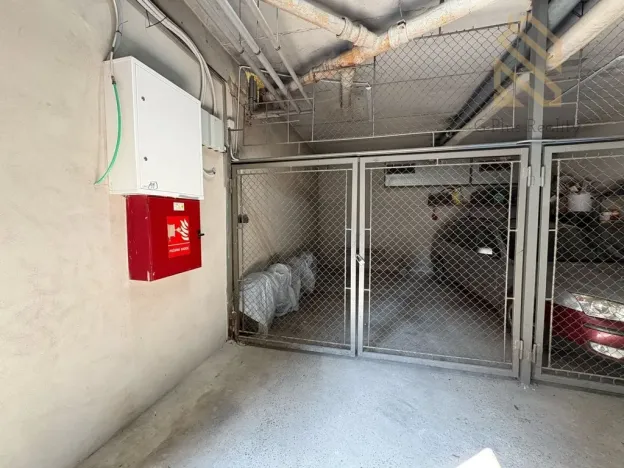 Prodej garáže, Praha - Břevnov, Na viničce, 17 m2