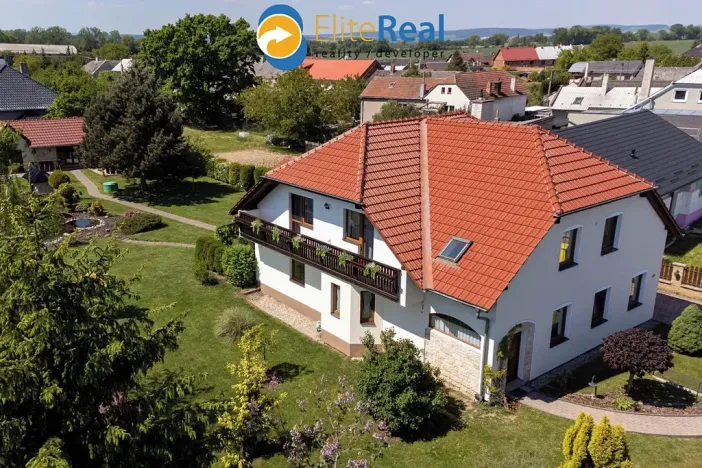 Prodej vícegeneračního domu, Příkazy, 344 m2