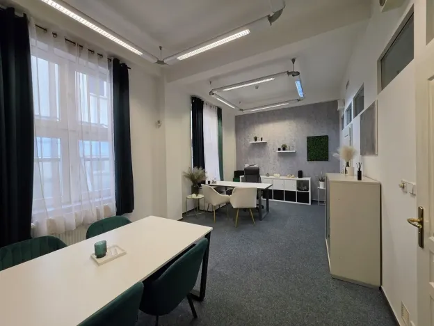 Pronájem kanceláře, Plzeň, náměstí Republiky, 23 m2