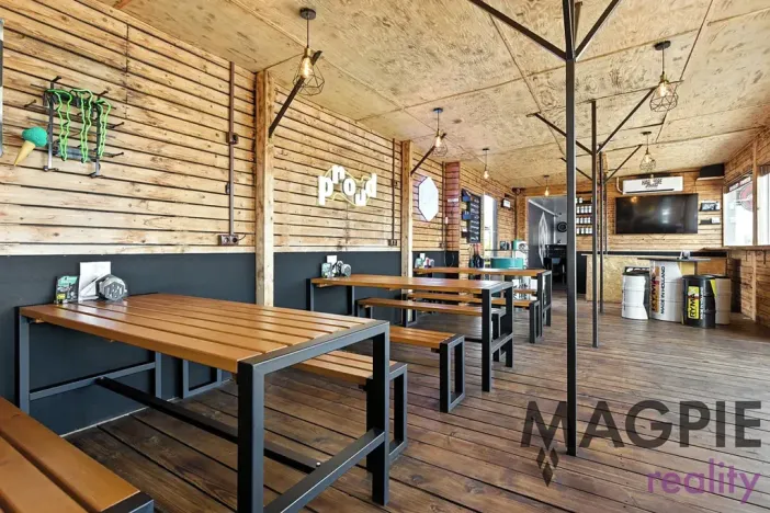 Pronájem restaurace, Praha - Uhříněves, Přátelství, 172 m2