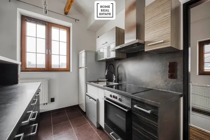 Prodej rodinného domu, Praha - Dolní Měcholupy, U svornosti, 117 m2