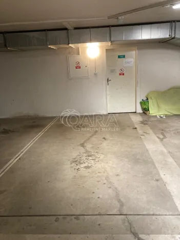 Pronájem garážového stání, Praha - Záběhlice, U Zahradního města, 13 m2